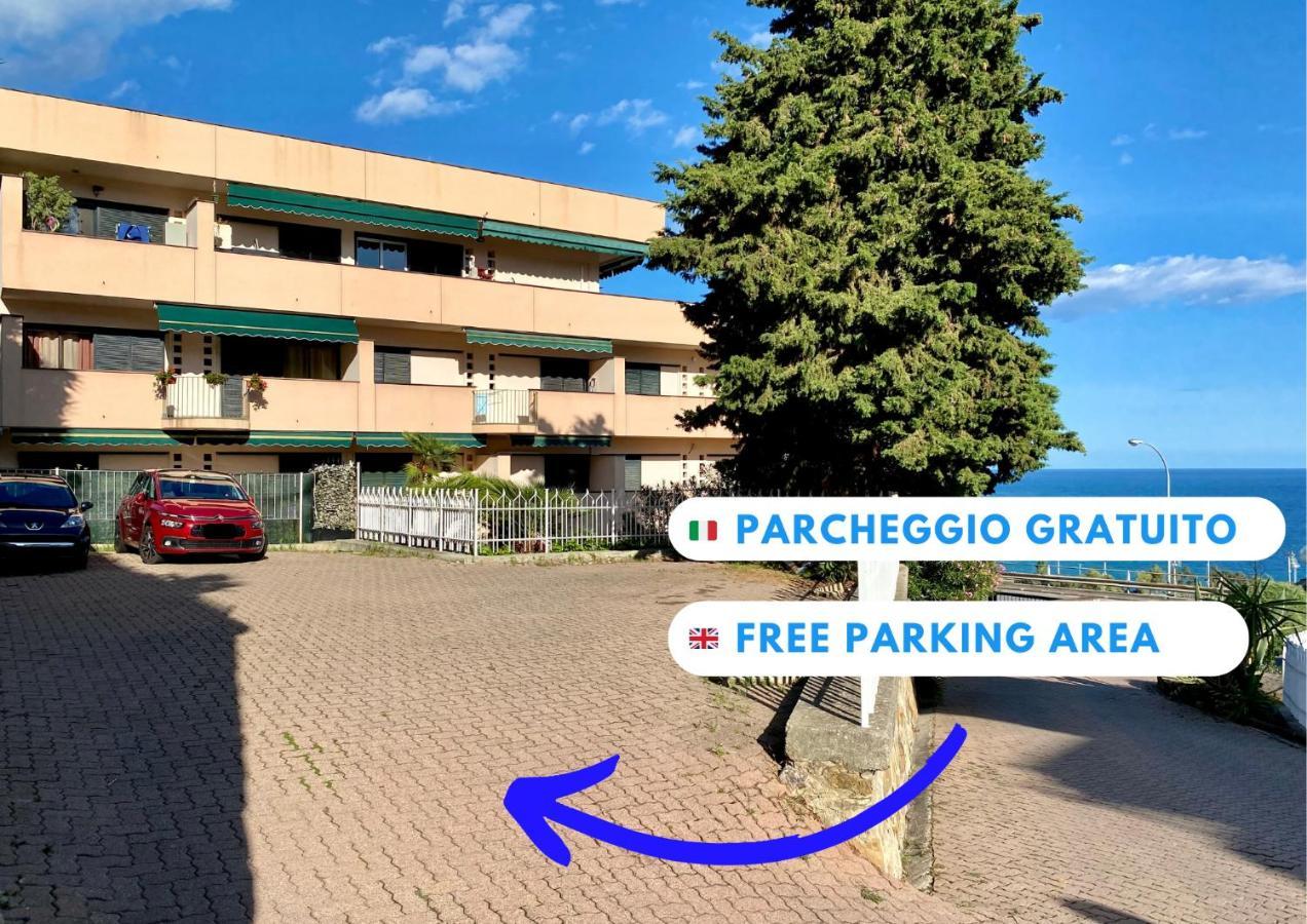 Free Parking-Sea View, With Pool & Garden Appartement San Remo Buitenkant foto